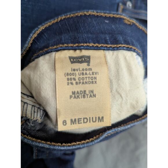 Levi's womens Jeans Sz 6 Perfectly slimming red tab 512 Boot cut Waist 30 Ins30" - Picture 4 of 9